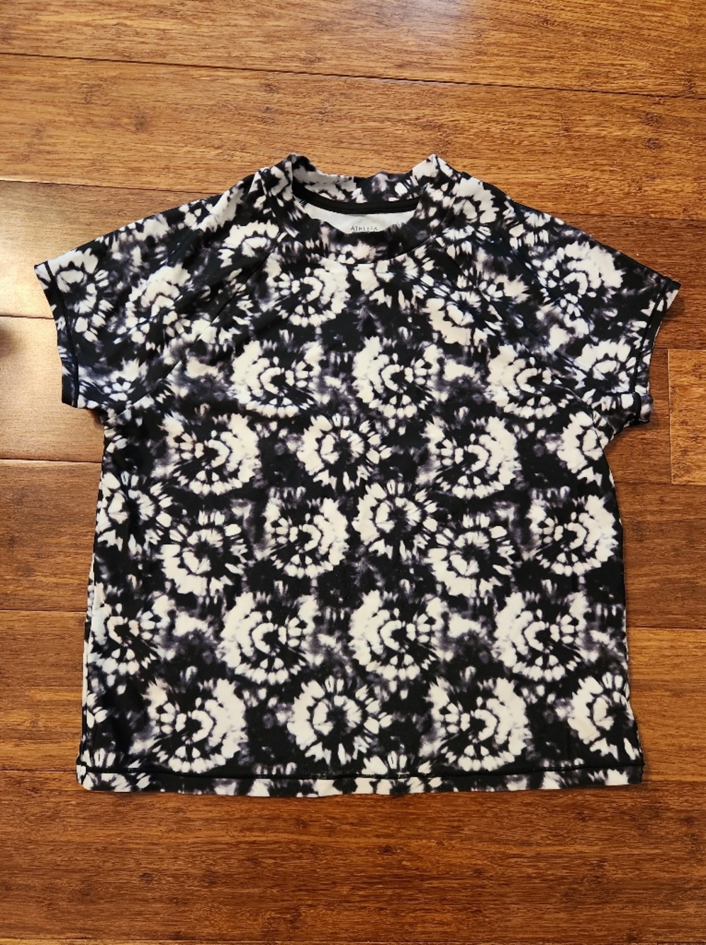 Athleta Girl Mock Neck Short Sleeve Tie Dye Upf Sun Protection Rashguard, XL